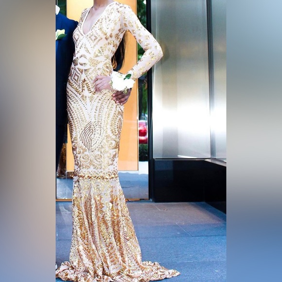 Elegant Prom Dress - Picture 1 of 5